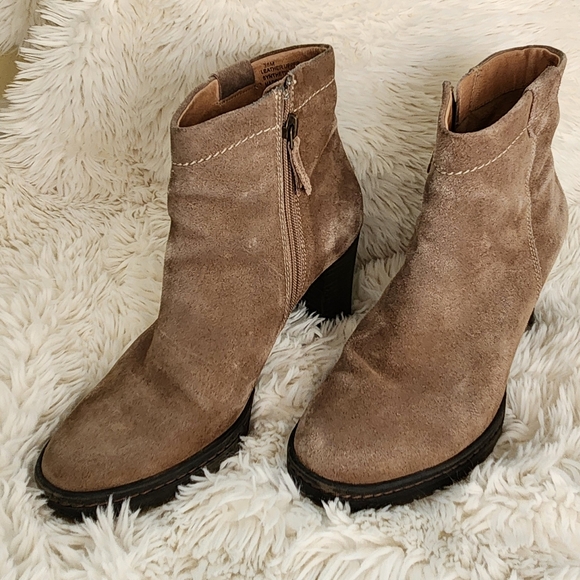 Biala Shoes - Biala Kelsey Suede Boot Size 38